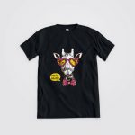 Camiseta con jirafa hipster